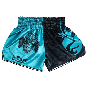 Shorts de combat Muay Thai MMA sur mesure, design personnalisé, tissu doux de haute qualité, taille élastique professionnelle, séchage rapide, pour hommes - Product Image 2
