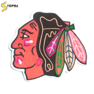 Patchs brodés personnalisés avec des formes de cœur et de fleurs, en PVC, style thermocollant - Marque TEPRA SPORTS, couleurs et tailles personnalisées - Product Image 2