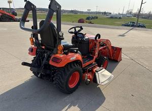 Tracteur BX2680 à haute efficacité 25 ch Diesel 4 roues motrices Tracteur utilitaire compact avec chargeur frontal - Product Image 4