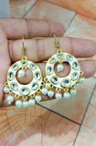 Pendientes tradicionales indios hechos a mano de Metal Meenakari Jhumka con perla de imitación Kundan piedra multicolor imitación regalo de Navidad - Product Image 4