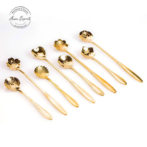 Cuchara de estrella elegante para revolver y servir con mango retorcido Diseño chapado en oro duradero - Product Image 2