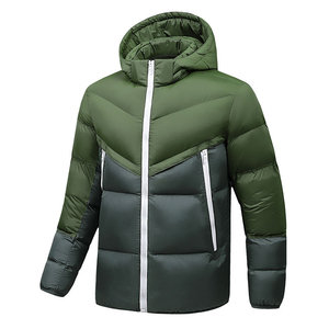Veste matelassée en duvet de haute qualité OEM, logo personnalisé, veste d'hiver chaude noire à bulles pour homme - Product Image 2