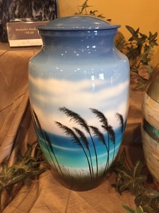 Urne Art Déco en aluminium artisanale de haute qualité, écologique, légère et personnalisable pour l'exposition commémorative des cendres - Product Image 5