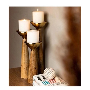 Linterna de vela de madera natural de diseño único con diseño de mango negro de metal negro perfecto para la decoración del hogar y el jardín forma cuadrada - Product Image 5