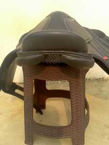 Selle de cheval de saut anglais tout usage en cuir marron foncé fait à la main - Product Image 2