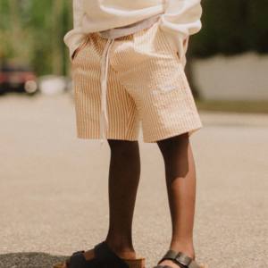 Pantalones cortos para hombre con logotipo personalizado, cintura media, comodidad, elástico, sublimado, elástico, tela Oxford, secado rápido, patrón sólido, pantalones cortos de baño - Product Image 2