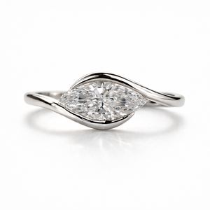 Anillo de Oro de 14K con Diamante Cultivado en Laboratorio, Corte Marquesa, Colección de Anillos de Diamantes de Lujo - Product Image 2