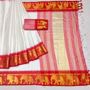 Suministro directo de fábrica Ropa étnica Sari listo para mujer Ropa étnica a precio asequible Sari de seda - Product Image 3