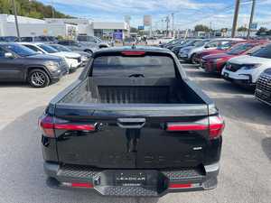 Negro Usado 2024 para SEL Crew Cab AWD Volante a la Izquierda con Asientos de Cuero Interior Oscuro Navegación Arranque Remoto - Product Image 3