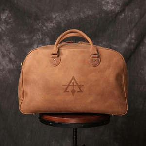Bolsa de Viaje Masónica Bordada Personalizada 2024 en Color Marrón Oscuro/Camel, Duradera, Bajo MOQ, Precio Razonable, Directo de la Organización - Product Image 6
