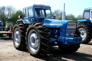 Achetez un tracteur à roues Ford 4x4 multifonctionnel avec moteur et composants clés - Product Image 4