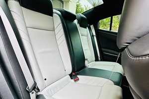 SRT 2024, Superventas, con Motor Hemi V8 Supercargado, Volante a la Izquierda, Euro III, 50k-75k Millas, 4 Asientos - Product Image 4