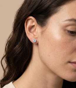 Boucles d'oreilles clous rondes bleu aquamarine en argent sterling 925, style minimaliste, pour usage quotidien, idée cadeau de bijoux raffinés - Product Image 4