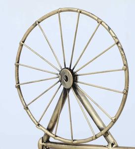 Cycle Wheel Design Wall Art Pour Salon Chambre à coucher Chambre d'amis Tenture murale en métal Art fini couleur or Art mural pour la maison - Product Image 4