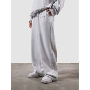 Pantalones Deportivos de Algodón 100% Arctic White, Pantalones Utilitarios con Logotipo Personalizable, Felpa Francesa Plegada, Talla 6XL, Color Lavado - Product Image 4