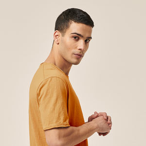 Ropa de hombre, ropa informal, camiseta de color liso, camiseta ligera para hombre, camiseta elegante de la mejor calidad con su propio logotipo - Product Image 3