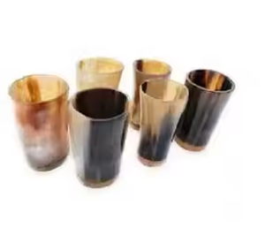 Vidrio de cuerno de búfalo de diseño único Nuevo cuerno para beber cerveza vikinga y vidrio de cuerno de búfalo por artesanía de media luna - Product Image 1