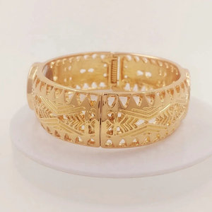 Bracciale Orologio con Design Tribale Samoano, Elegante Anello a Fascia - Product Image 3