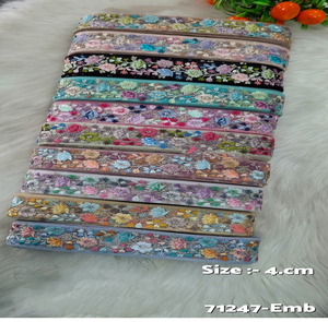 Cordones de diseño floral bordados hechos a medida de 4 cm de ancho en diez colores para prendas de vestir y reventa - Product Image 4