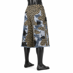 กางเกงยีนส์ขาสั้นผู้ชายทรงหลวมพิมพ์ลาย สวมใส่สบาย รับผลิตแบบ OEM ODM ตกแต่งด้วยแพทช์เวิร์ค แต่งขอบดิบ สไตล์สตรีทแวร์ - Product Image 6