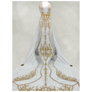 Nuevo Vestido de Novia Somalí de Moda, Impresionante y Elegante, Gorgura + Garbasaar, Tejido de Seda con Intrincado Estampado Floral - Product Image 4
