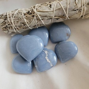 Piedra preciosa tallada a mano de la mejor calidad, corazón hinchado de Angelita, corazón de cristal de Angelita Natural al por mayor para regalos de amor decorativos - Product Image 2