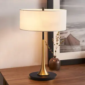 Fantasia Design Ferro Table Lamp Luz Decorativa Banhado A Ouro Preto Pó Revestido Simples Table Lamp Artesanato De Metal Indiano