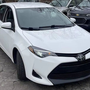Voiture d'occasion de qualité à prix abordable, Toyota Corolla LE Sedan 4 portes 2017, conduite à gauche - Product Image 1