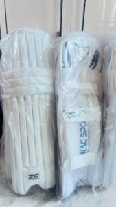 Genouillères de cricket d'extérieur Matériau PU - Product Image 4