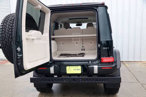 ใช้อย่างประณีต2023 Mercedes-Benz G-Class AMG 63 4x4กำลังสอง25K - Product Image 3