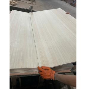 Láminas de madera contrachapada reconstituidas Nuevos gabinetes Puertas Diseño de muebles Suministro de fábrica Paneles modernos superiores de Vietnam - Product Image 1