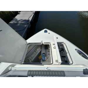 Cobia 280 DC 2026 en Nueva Condición, Material Plástico, Motor Yamaha de 500HP, Capacidad de Combustible de 172 Galones - Product Image 6