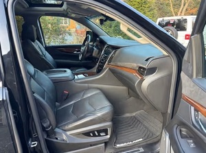 CADILLAC ESCALADE LUXURY SPORT 2019 USADO, Volante a la Izquierda/Derecha - Product Image 2