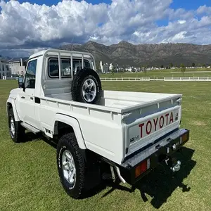 Toyota Land Cruiser Pickup V8 Diesel