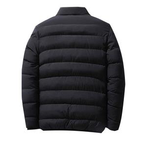 Veste matelassée légère en gros avec capuche pour homme, chaude, logo personnalisé, fermeture éclair, veste unie, taille plus, veste matelassée pour homme - Product Image 6