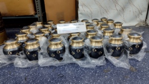 Urnes de crémation pour animaux de compagnie de patte grise de haute qualité pour urne de cendres pour le stockage de cendres urnes de crémation en laiton de qualité supérieure - Product Image 2