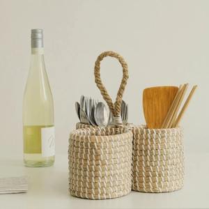 Cesta de mimbre y junco marino sostenible, tejida a mano, color natural, para dos botellas, hecha a mano, para exportación al por mayor. - Product Image 2