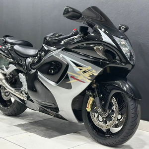 Prêt à être expédié : GSX1300R HAYABUSA 2020 - Product Image 1