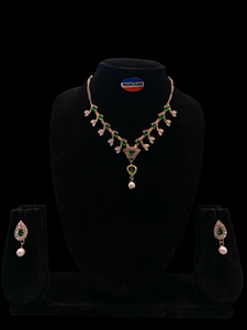 Vente en gros d'ensembles de bijoux collier et boucle d'oreille de mariage vintage en acier inoxydable avec diamants pour femmes - Product Image 6