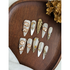 Uñas Postizas de Estilo Clásico, Elegantes y Duraderas - Product Image 4