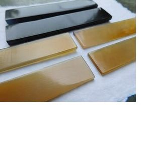 Placa de Cuerno de Búfalo Tradicional, Placa Rectangular para Montura Óptica, Placas de Escala Naturales, Calidad de Exportación, Hecho en India - Product Image 1