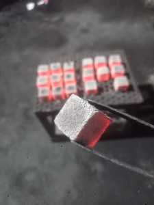 Disfrute del shisha con los Coco Cubes, producidos a partir de carbón vegetal de cáscara de coco real, fabricado a máquina. - Product Image 4