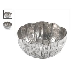 Bols de service en métal faits à la main de forme ronde avec finition martelée parfaits pour les nouilles, les salades et les événements de mariage - Product Image 4