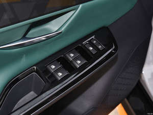 Venta Caliente de Autos a Gasolina, Vehículos Completos con Combustible, Autos Nuevos a Gasolina 1.5t en Existencia, Versión 2023, Sin Accidentes - Product Image 2