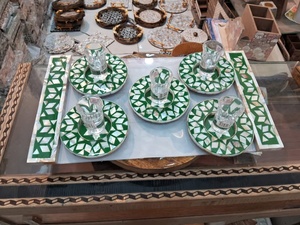 Juego de Bandejas de Servir Cuadradas de Nácar Hechas a Mano, Color Personalizado, con Posavasos, Platos, Regalo Premium para Eid y Ramadán - Product Image 4