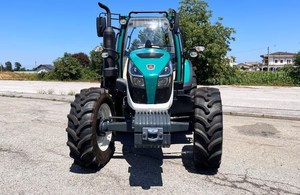 Achetez un nouveau tracteur agricole ARBOS S130 4x4, tracteurs abordables et durables, prêts à affronter toute tâche agricole, prêts à être expédiés - Product Image 4