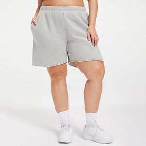 Nouvel arrivage Shorts décontractés grande taille pour femmes Couleur unie Style européen Taille haute Cordon de serrage Coton ample Shorts grande taille pour femmes - Product Image 1