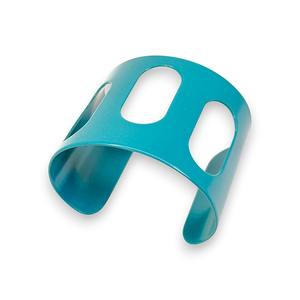 กำไลข้อมือเดือนกุมภาพันธ์ 2026 ทำจากทองสัมฤทธิ์ ขนาด 20 มม. สไตล์เกาหลี เครื่องประดับคริสต์มาส สีทองเงา เครื่องประดับสหรัฐอเมริกา ดูไบ กำไลข้อมือแบบเปิด - Product Image 4