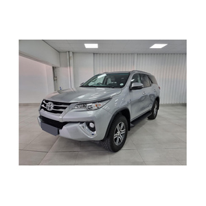 Usado para Fortuner Turbo Automático SUV R18 Cuero Oscuro Izquierdo FWD 2020 - Product Image 2