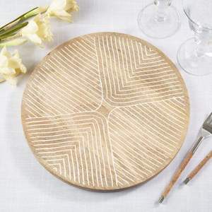 Platos de Madera Rústicos para Servir, Juego de 4 Platos Redondos de 13 Pulgadas, Aspecto de Madera, Color Beige, Decoración Rústica para Mesa de Comedor - Product Image 4